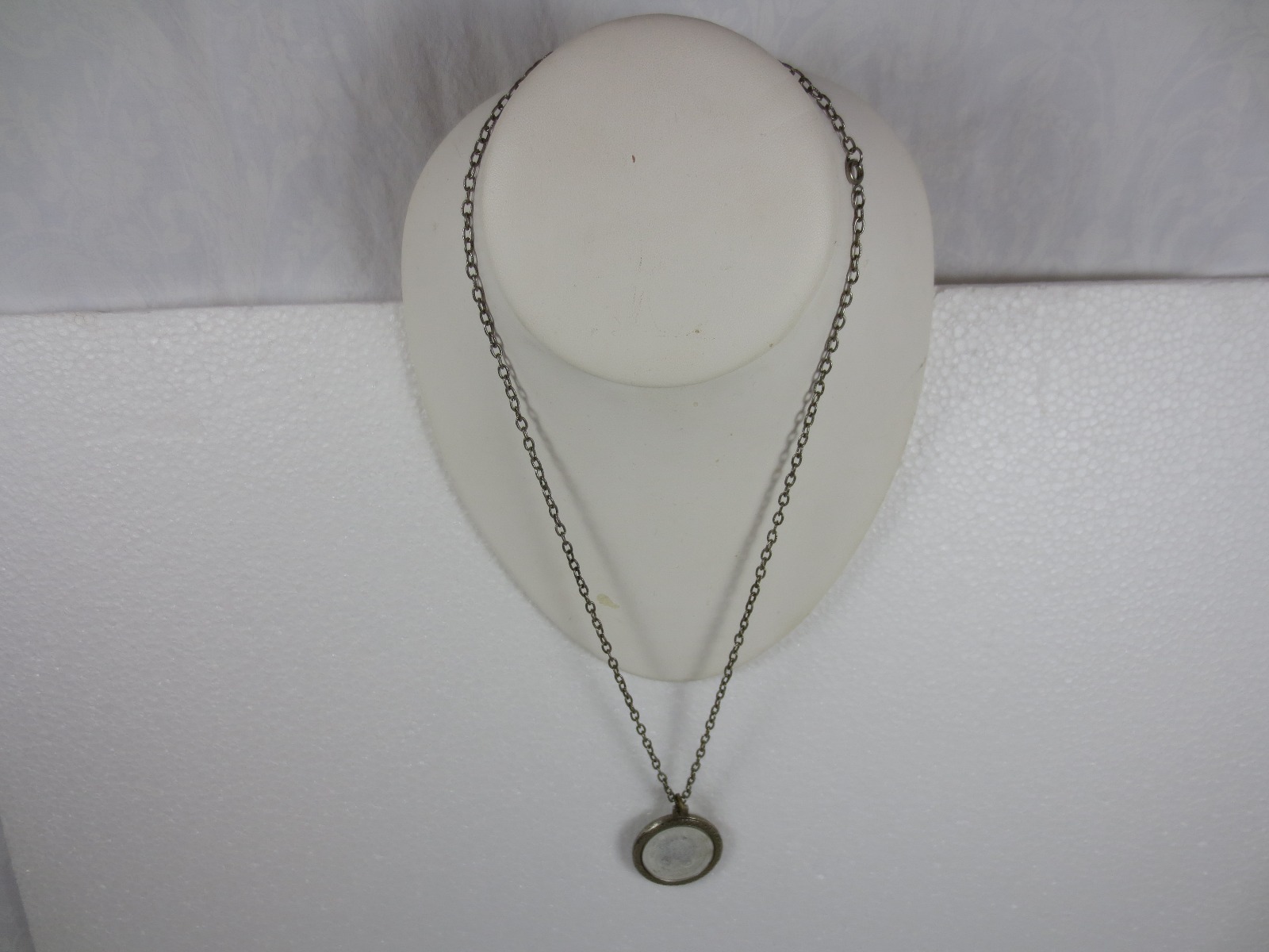 Vintage False 20 Dollar COIN NECKLACE 1776, 24″ Silver-tone Chain & Trim