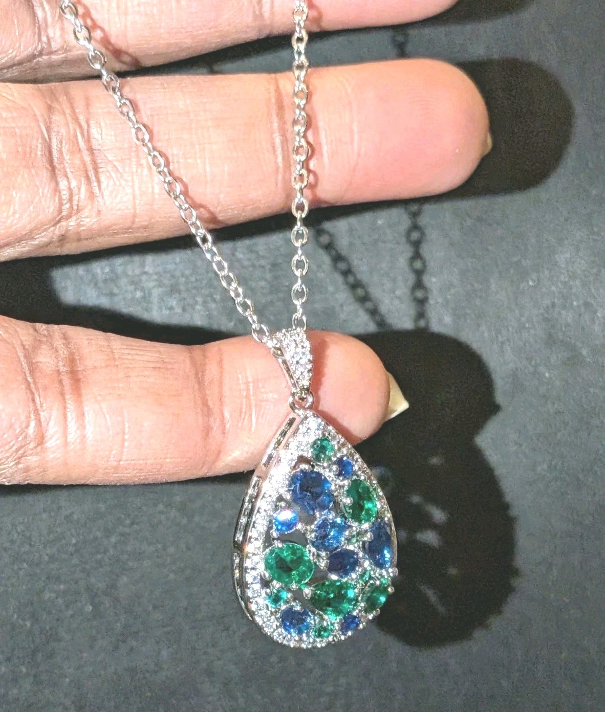 Women’s Moissanite Dazzling Green/Blue Sapphire Pendant Teardrop Necklace 18″