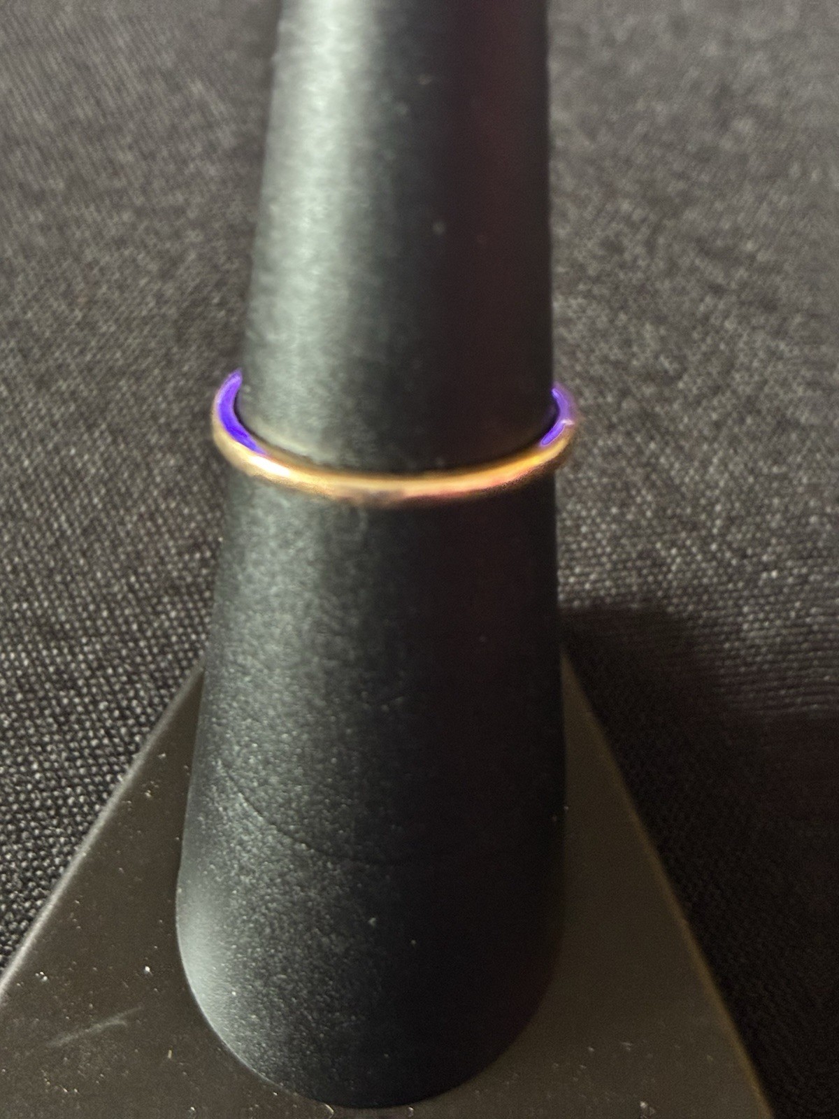 Beautiful 14K with genuine Opal stone. Size 5 1/2. Vintage 1970’s.