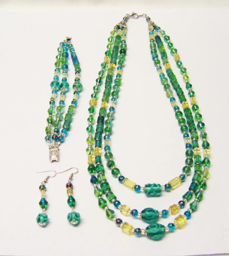 Colorful 3 Strands Green Tone Multi Shapes/Sizes Glass Bead Neck/Brace/Earrings