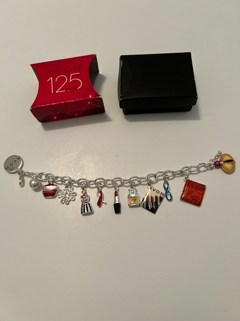 Avon 125th Anniversary Charm Bracelet New in Box 2011 Excellent Craft Charms