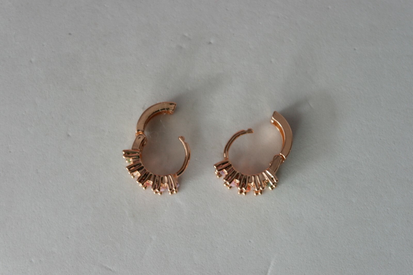 Beautiful Gold Plated Earrings With Multy Gemstone 3.7 Gr. 1.5 Cm. Wide In Box