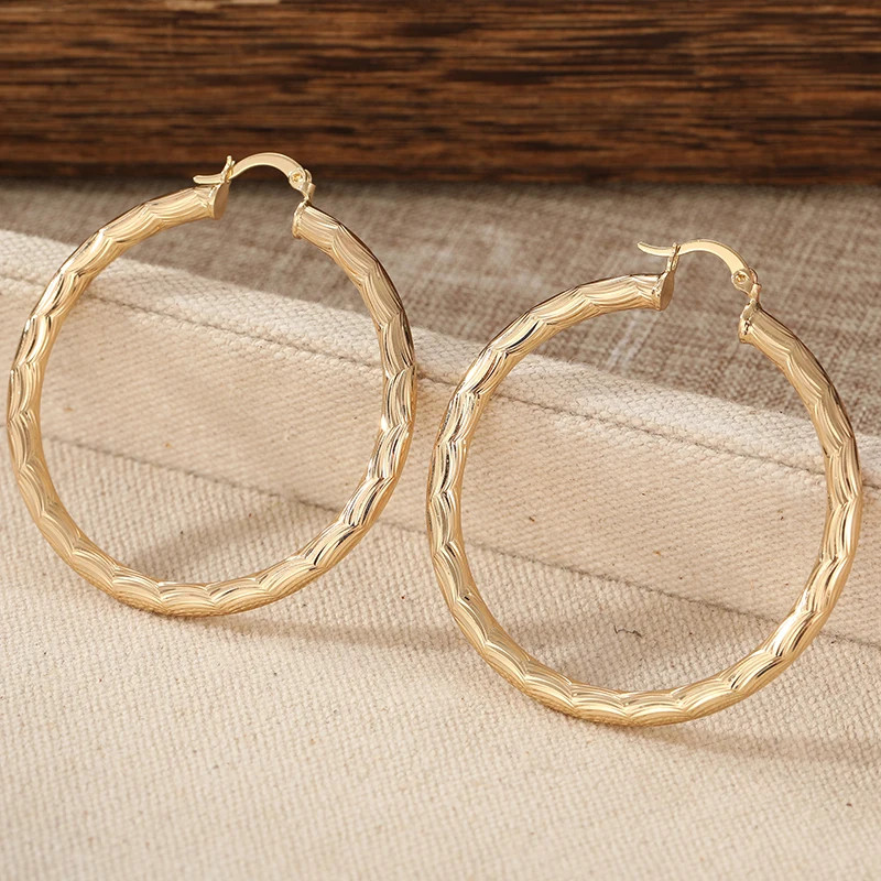 Vintage Concise Design Textured Golden Plated Circle Hoop Earrings for