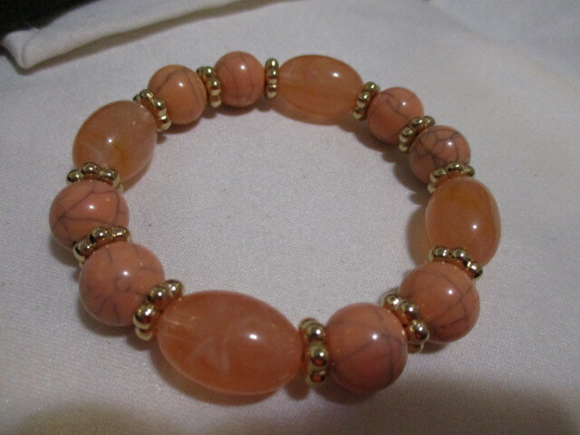 AVON Natures Path Stretch Bracelet Goldtone & Peach-“Hope” One Size