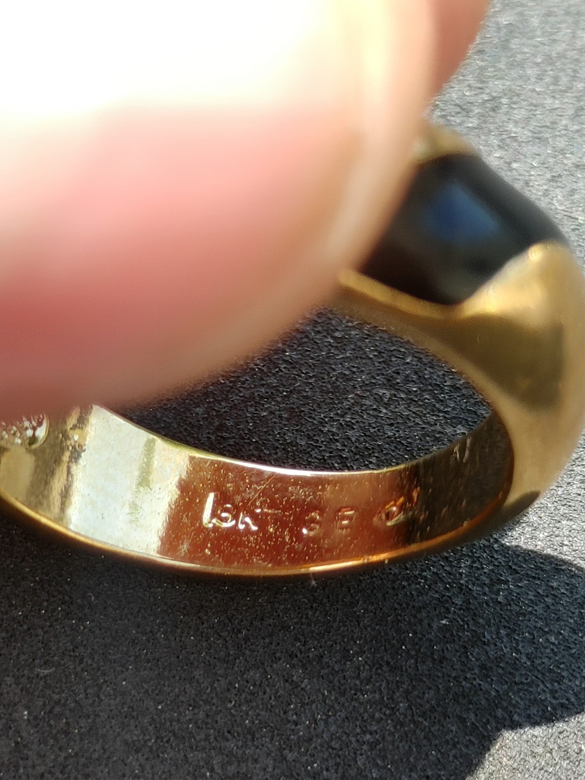 18 kt GE black and gold stripes ring size 8 yellow gold electroplated cz