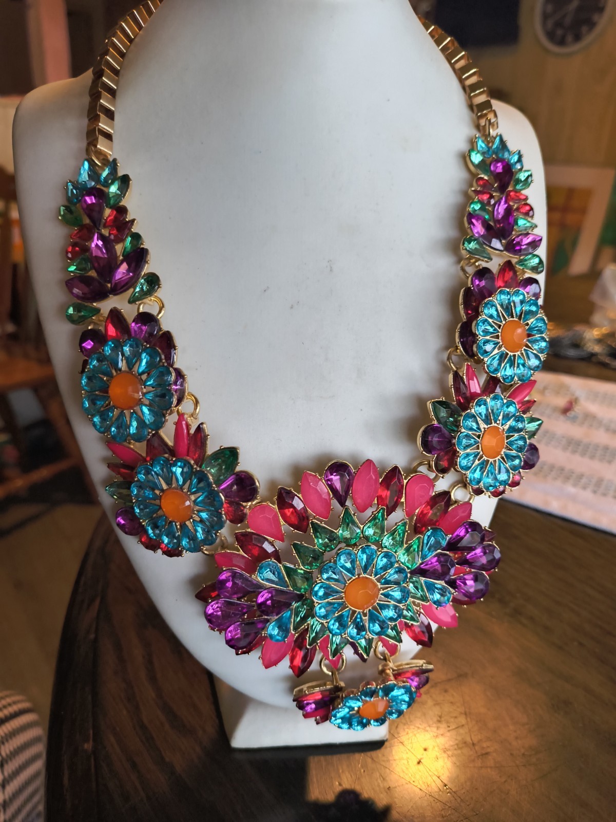 Chunky Multicolor Crystal Choker Statement Bib Necklace Excellent Condition