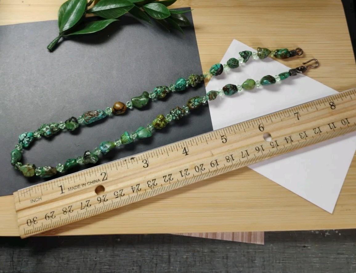 Southwest Vibes! Artisan Mini TURQUOISE Chunks w/Bicone Glass 16″ Necklace!