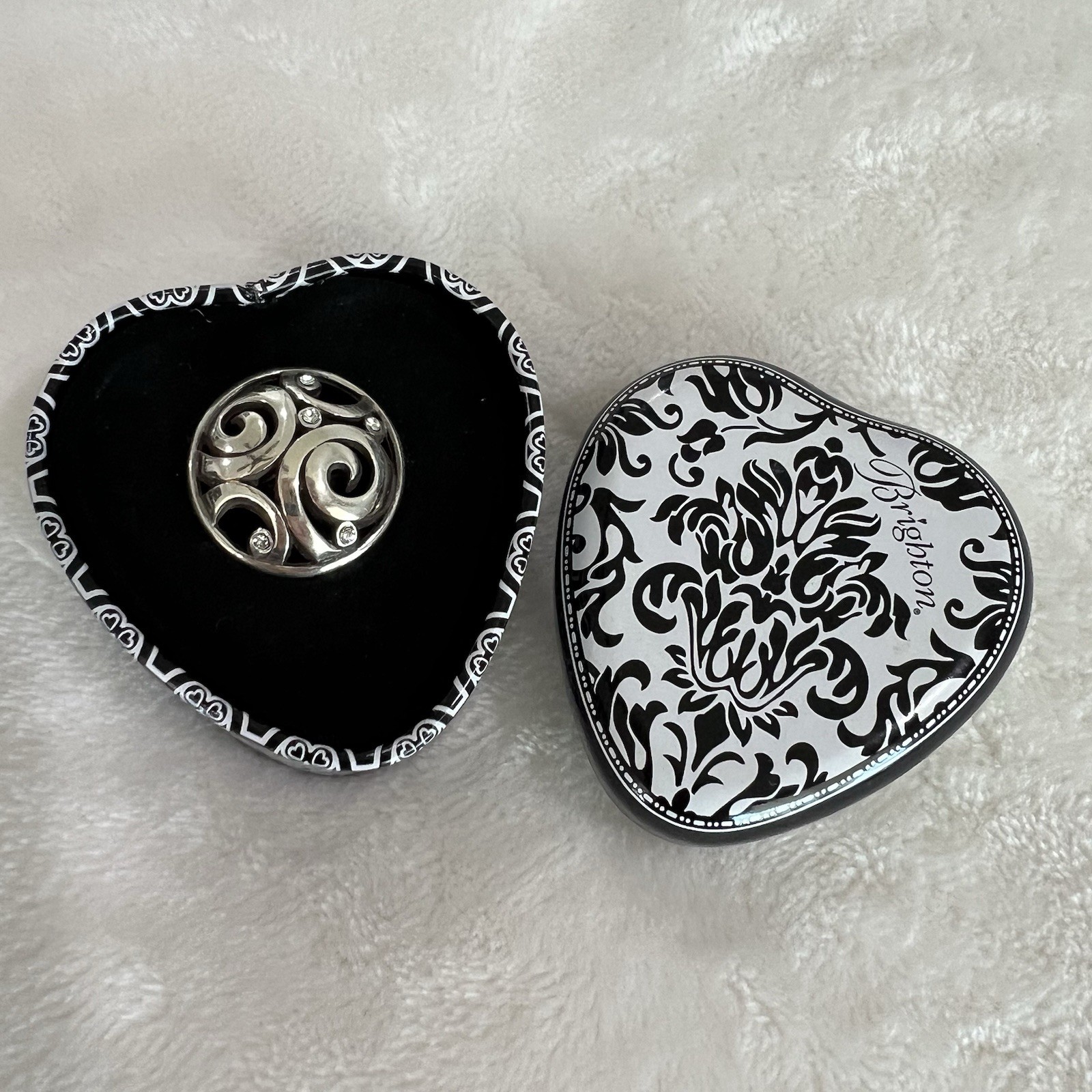 Brighton Sterling Silver Scrolled Cocktail Ring With Crystals Size 6 In Box