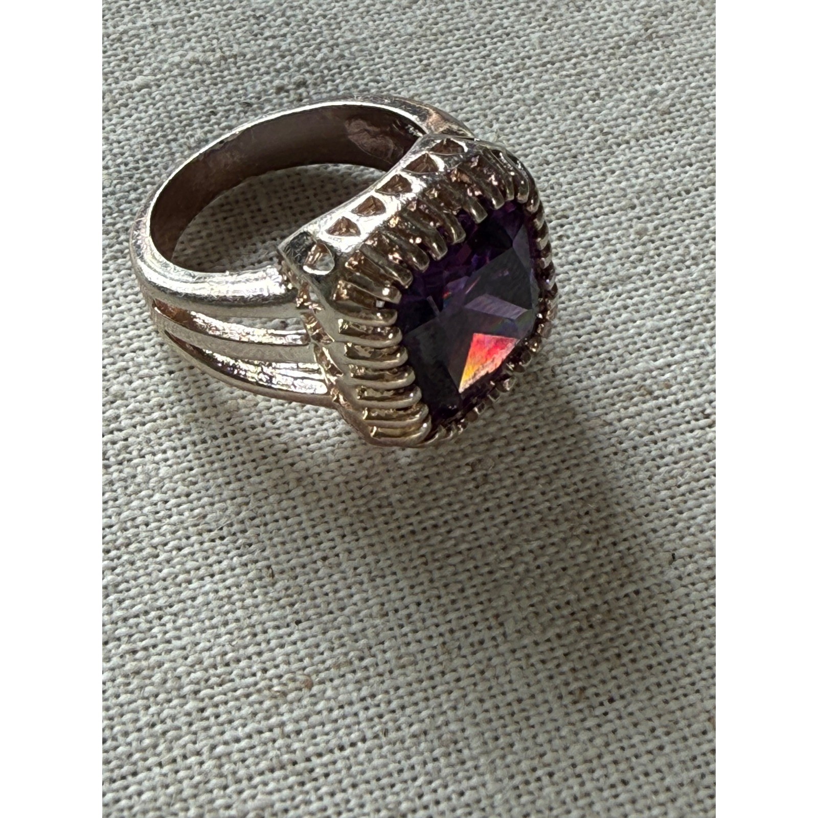 Vintage Style Purple Cushion Cut Cocktail Ring Silver Tone Split Shank Size 7