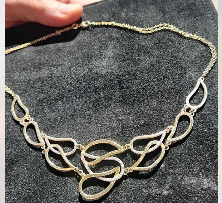 14 K women’s necklace with diamonds 2 tone 20 gram