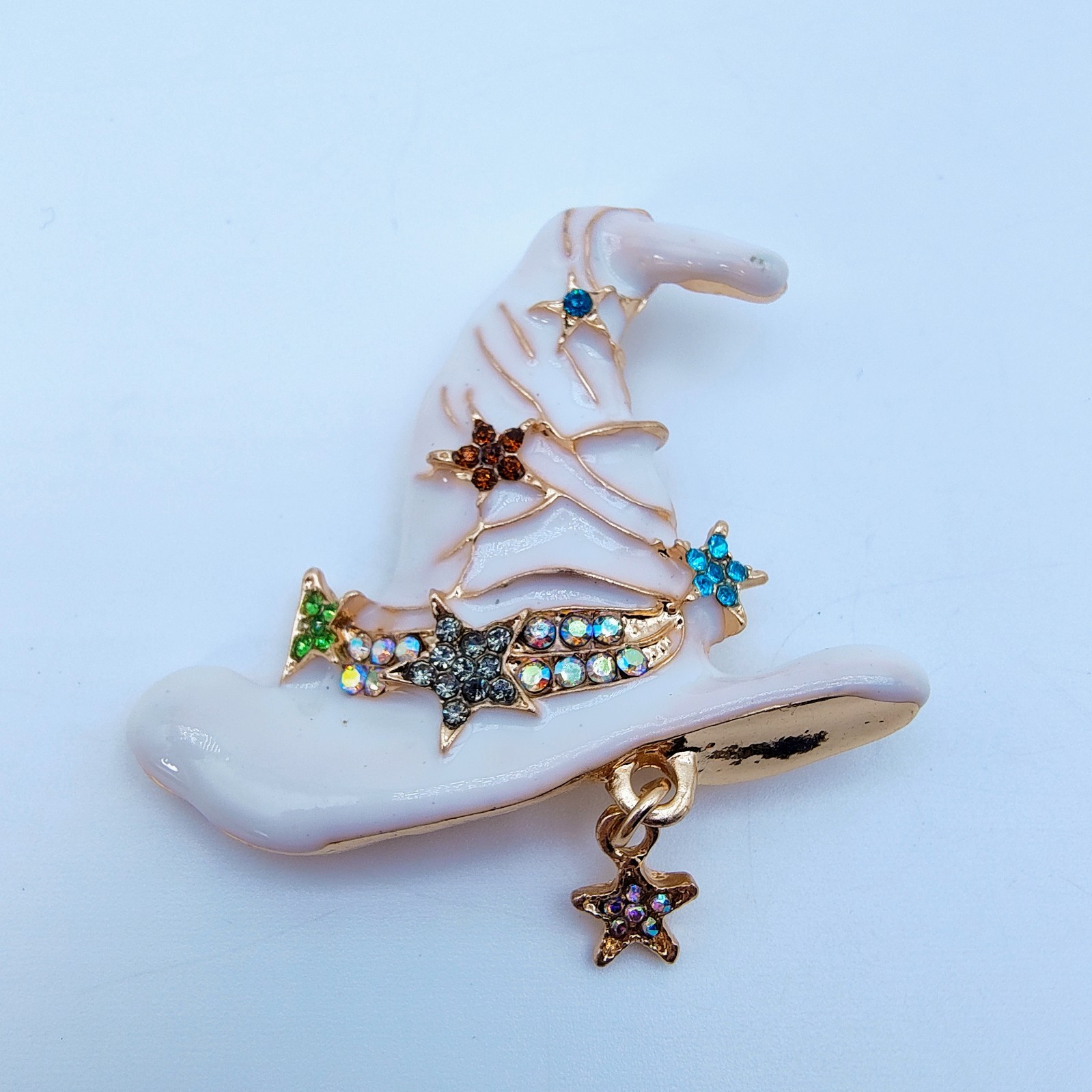 White Witch Hat Brooch Pin With Star Dangle Halloween Spooky Season Rhinestone