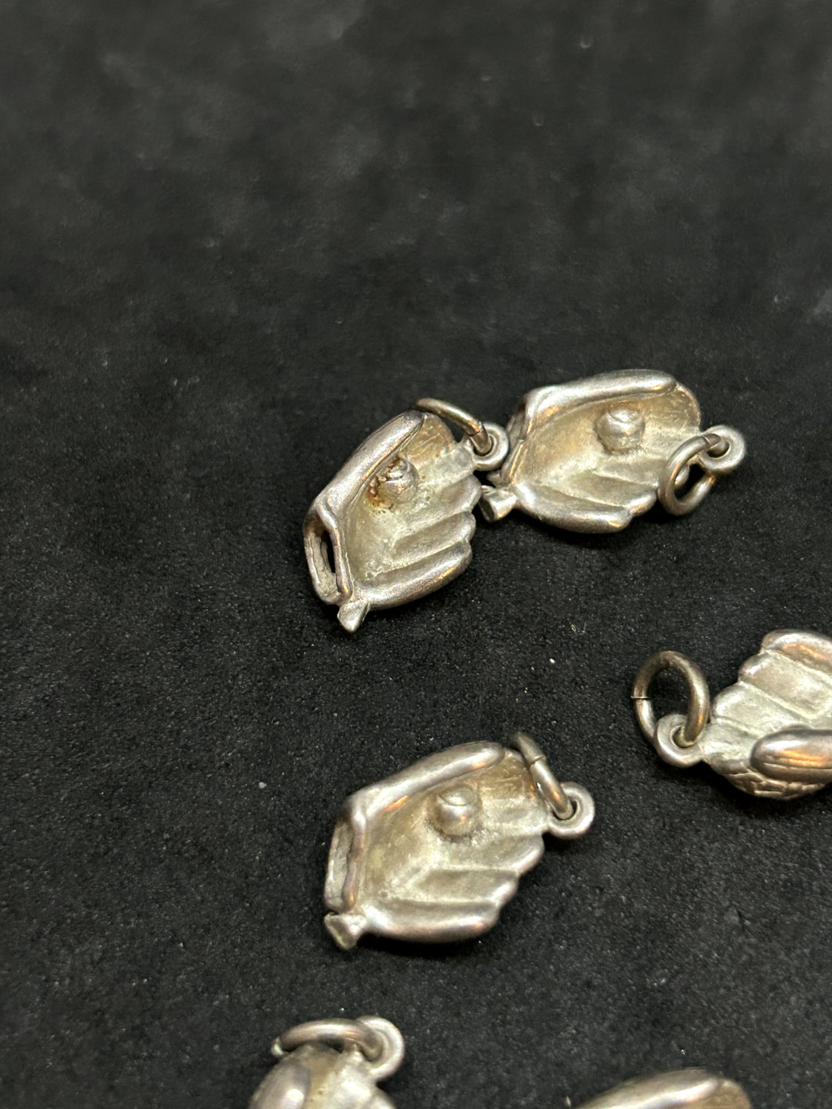 925 Sterling James Avery Baseball Glove Charm 0.75in – 3.07g