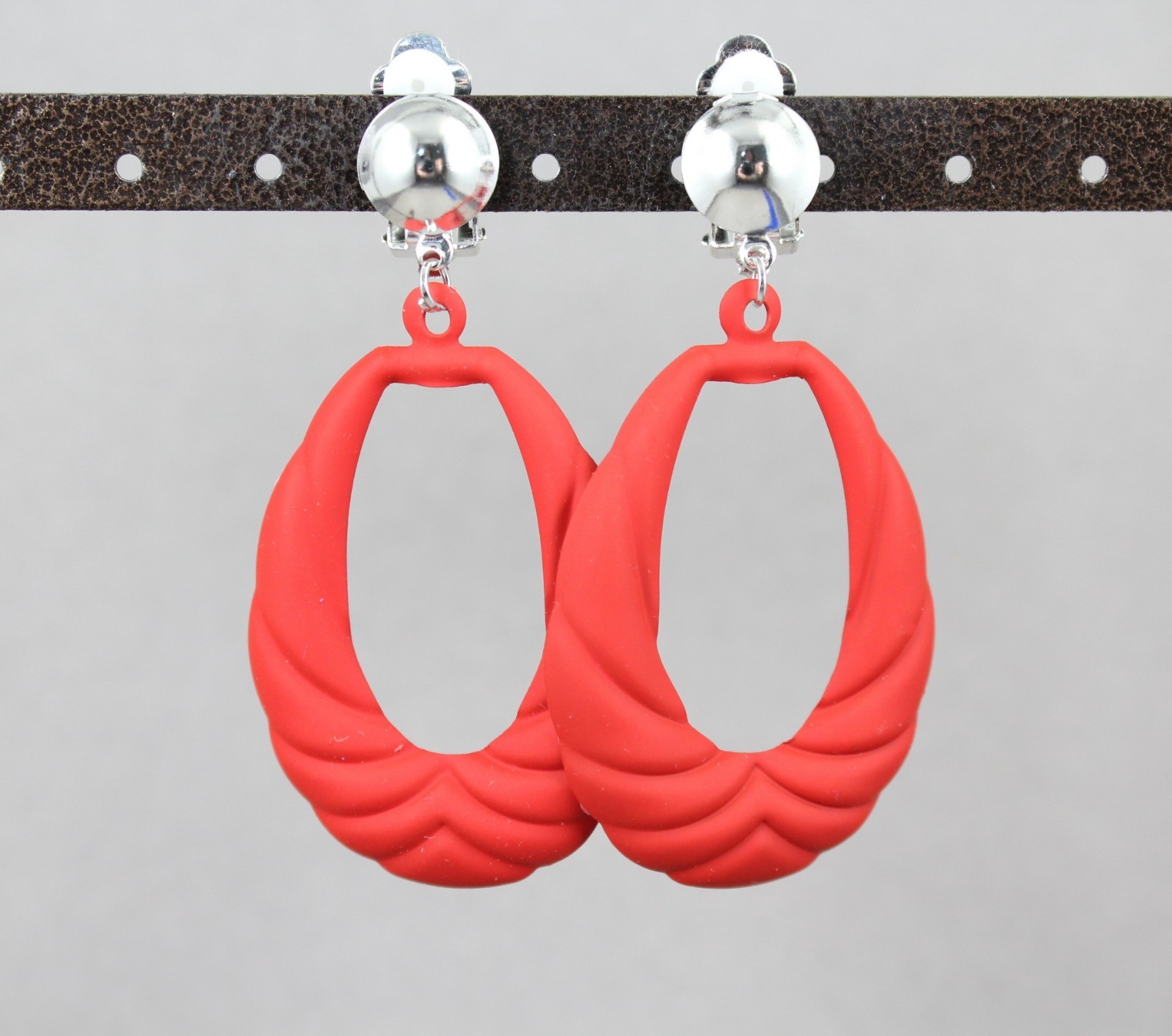 Red oval teardrop Clip On earrings pendant clips 2.75″ long lightweight