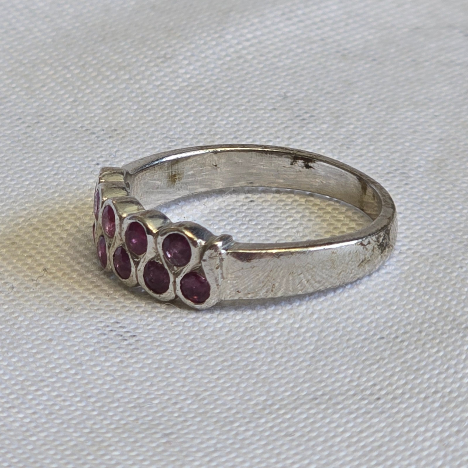 Sterling Silver Ring 2.9g Fine Jewelry Size 6.5 Ruby Color *READ*