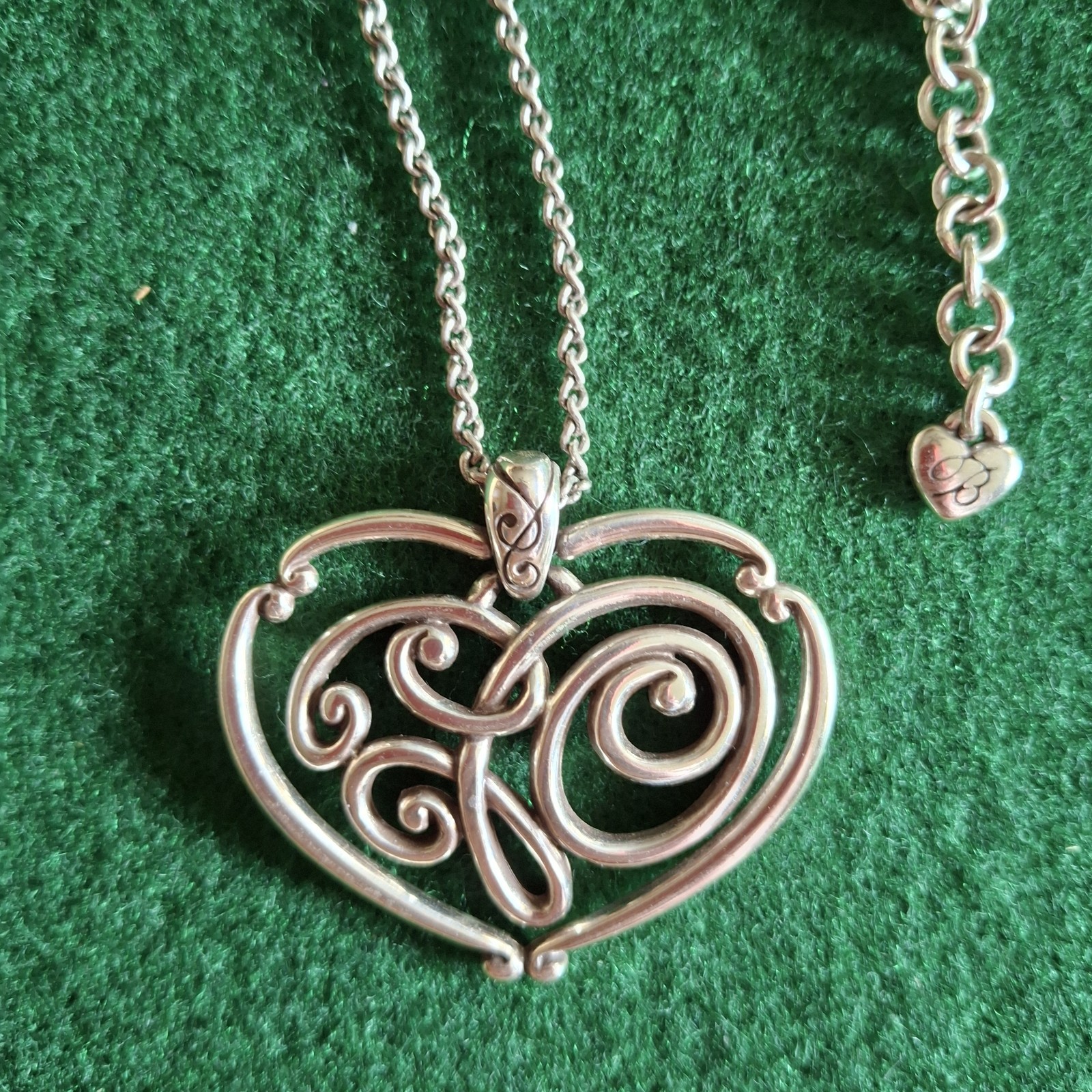 Brighton Heart Pendant Necklace 20″ Pre-owned Silver Plated Very Good Condition