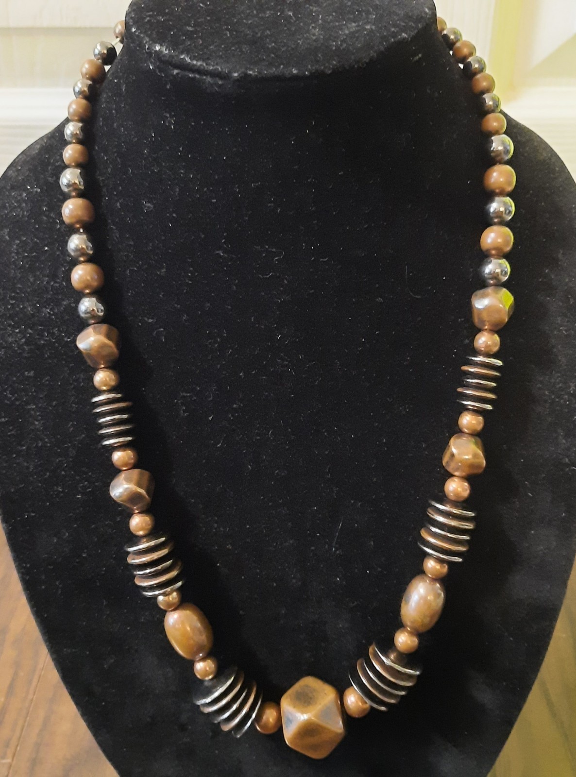 24″ Copper, Brown, Silver Baroque Beaded Graduated Strand String Necklace EXCOND
