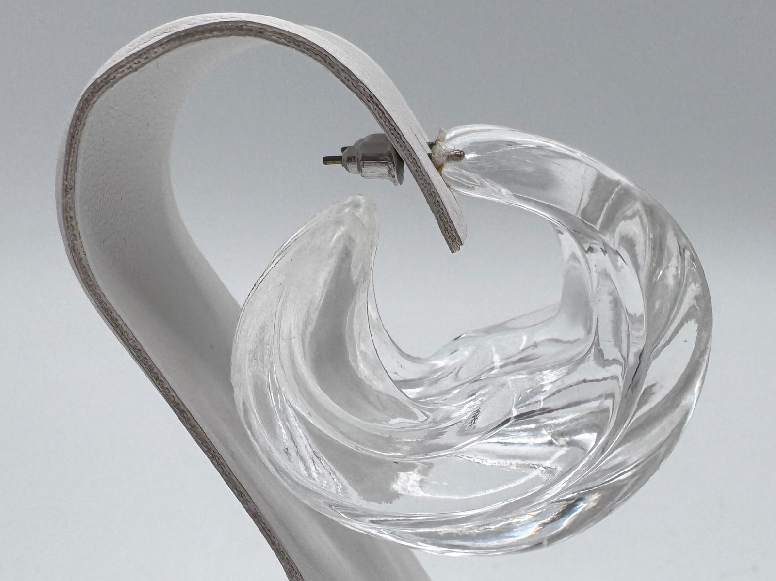 Chunky Clear Acrylic Resin C-Hoop Earrings Fashion Post Back 80’s 90’s