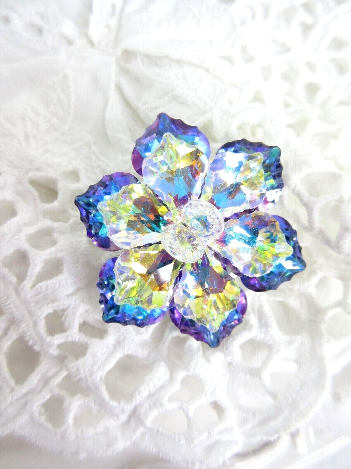 Aurora Borealis Crystal Pin Brooch Flower Glass Bead Jacket Hat Purse Corsage