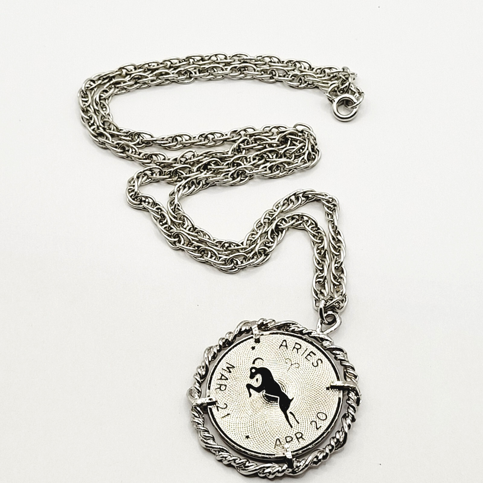 Aries Ram Astrological Celestial Silver Tone Twisted Edge Chain Pendant Necklace