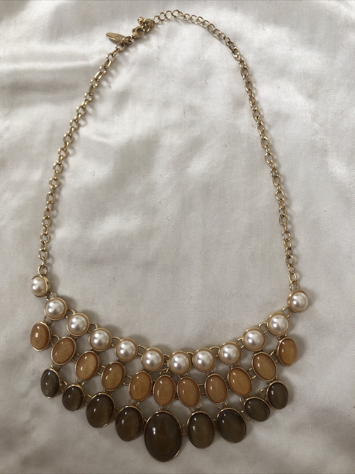 NY Statement Bib Necklace Gold Pearl Beige Brown Tan