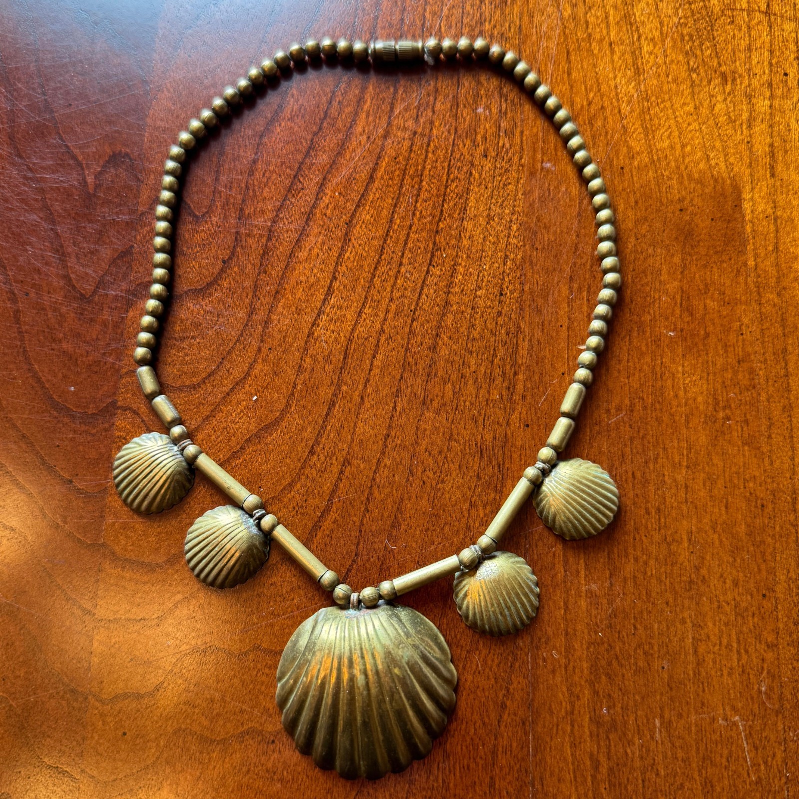 VTG Brass Seashell Statement Necklace Gold Tone Coastal Beach Jewelry Boho 16”
