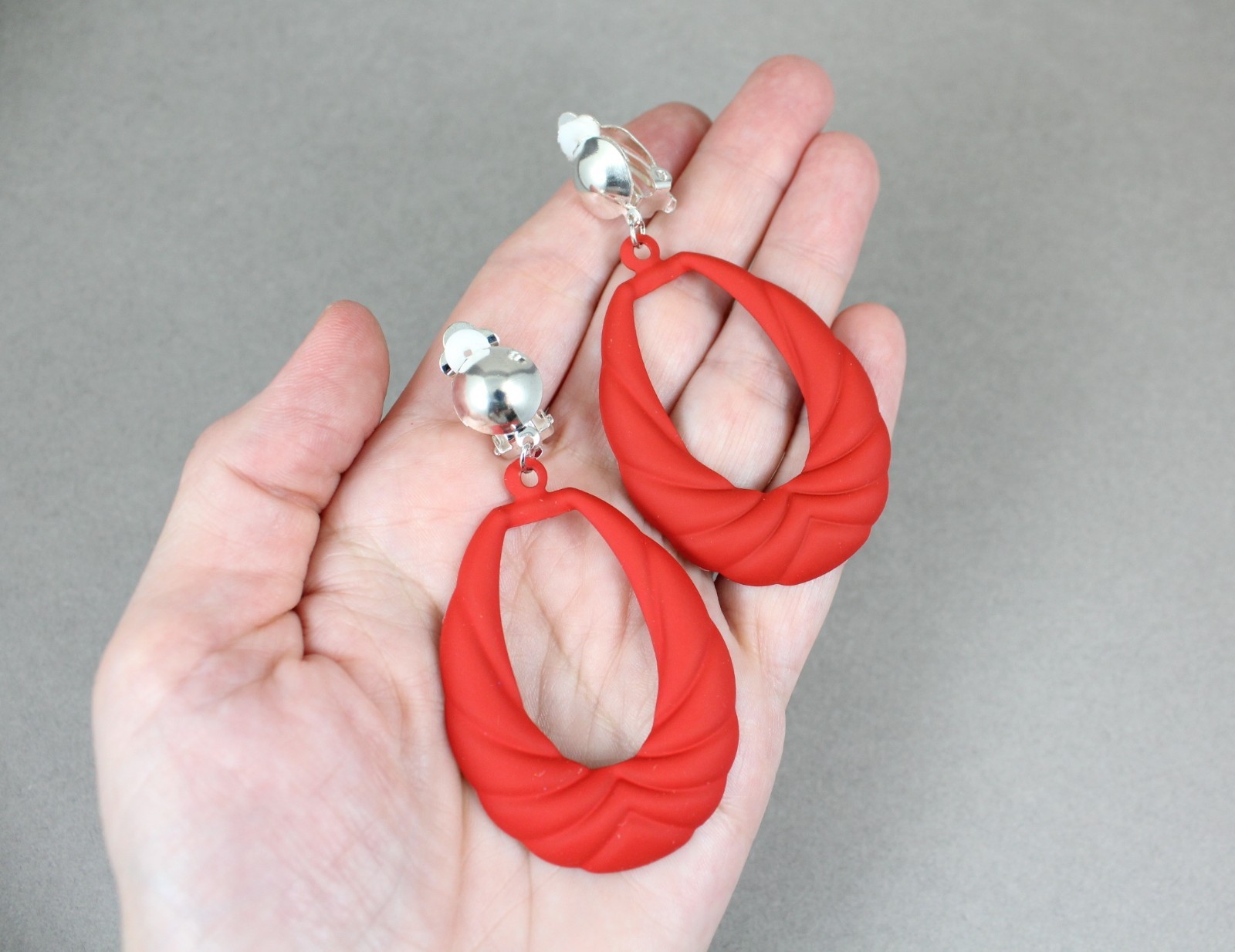 Red oval teardrop Clip On earrings pendant clips 2.75″ long lightweight