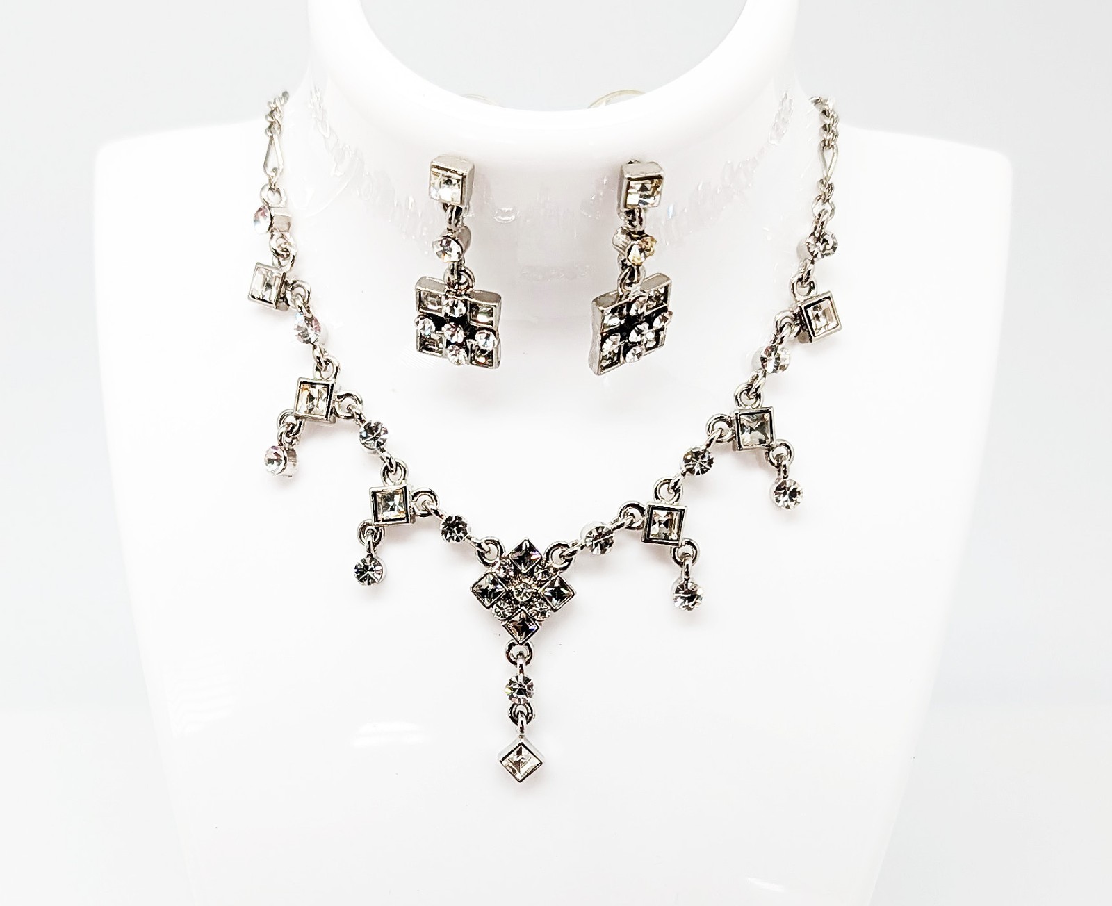 DESIGNER INSPIRED 18 in PRINCESS CUT CLEAR CRYSTAL SILVER TONE JEWELRY SET NEW