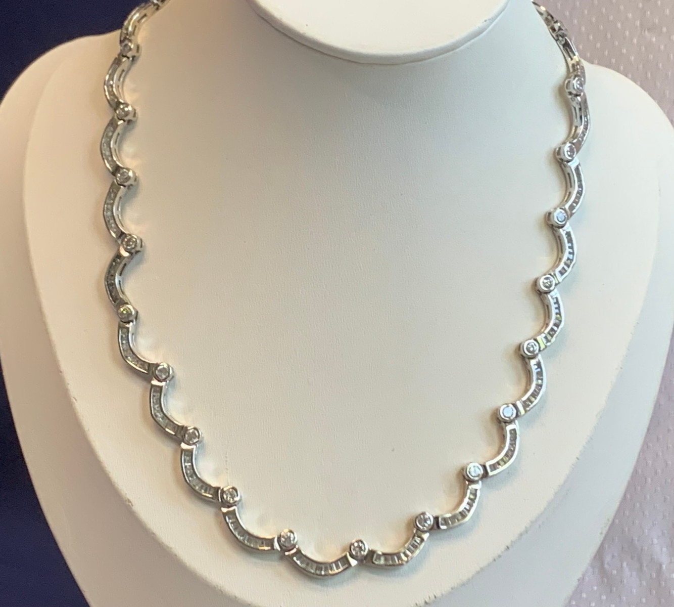 Sterling Silver Necklace 25.22g Fine Jewelry 16″ Clear Stones Box Clasp *READ*