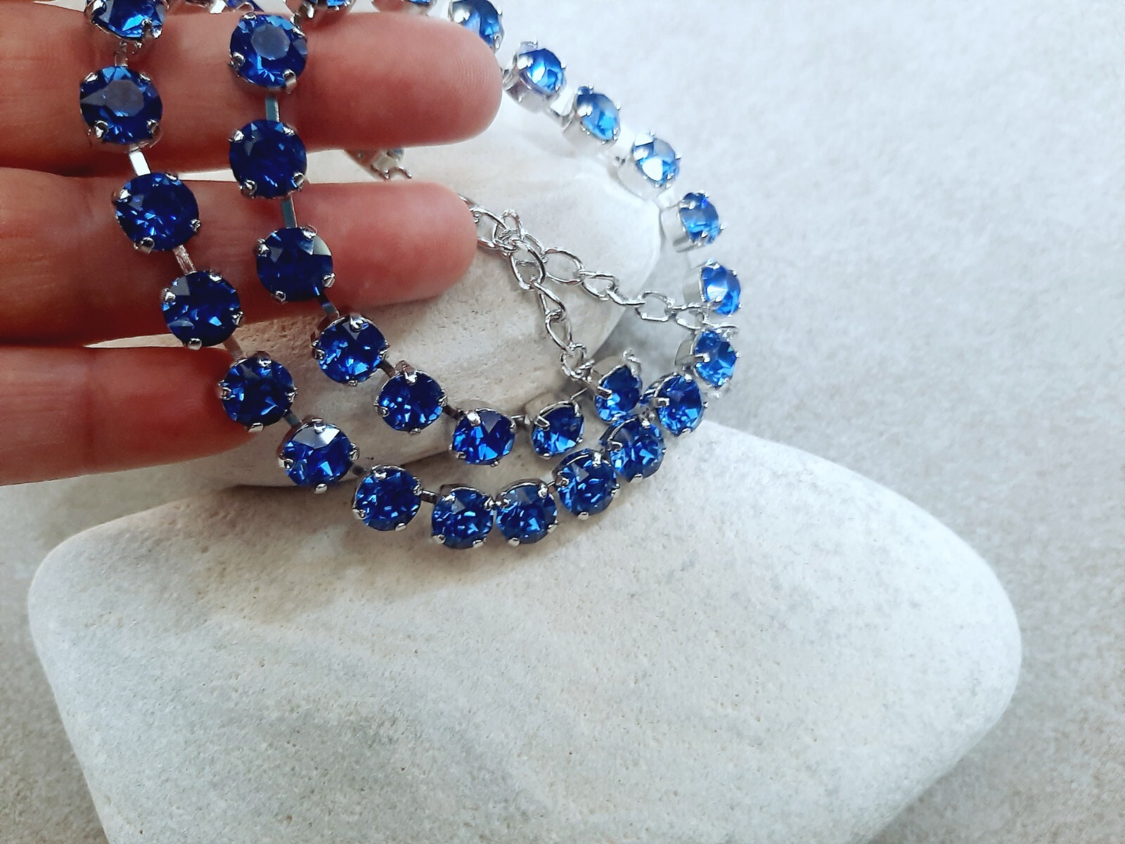 Blue Sapphire Tennis Necklace – Silver Cup Chain Collier for Graduate Gift