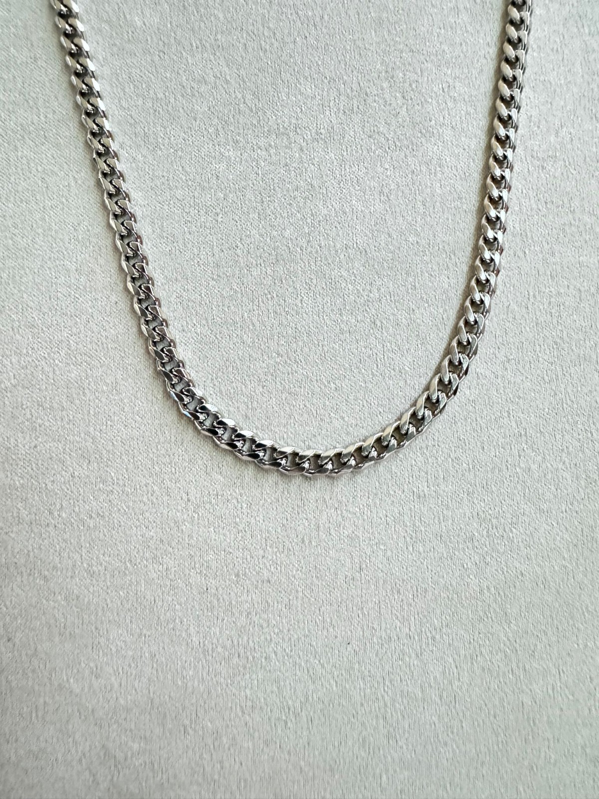 Silver Jordan Necklace – Basketball Necklace – 5mm Cuban – 22″ Cuban Chain – Y2K