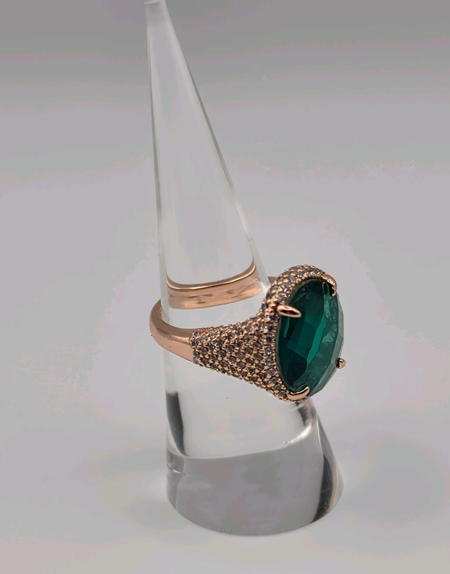 Bomb Party. “A Wish In The Garden” LC Emerald + Quartz Rose Gold May Ring Sz 6