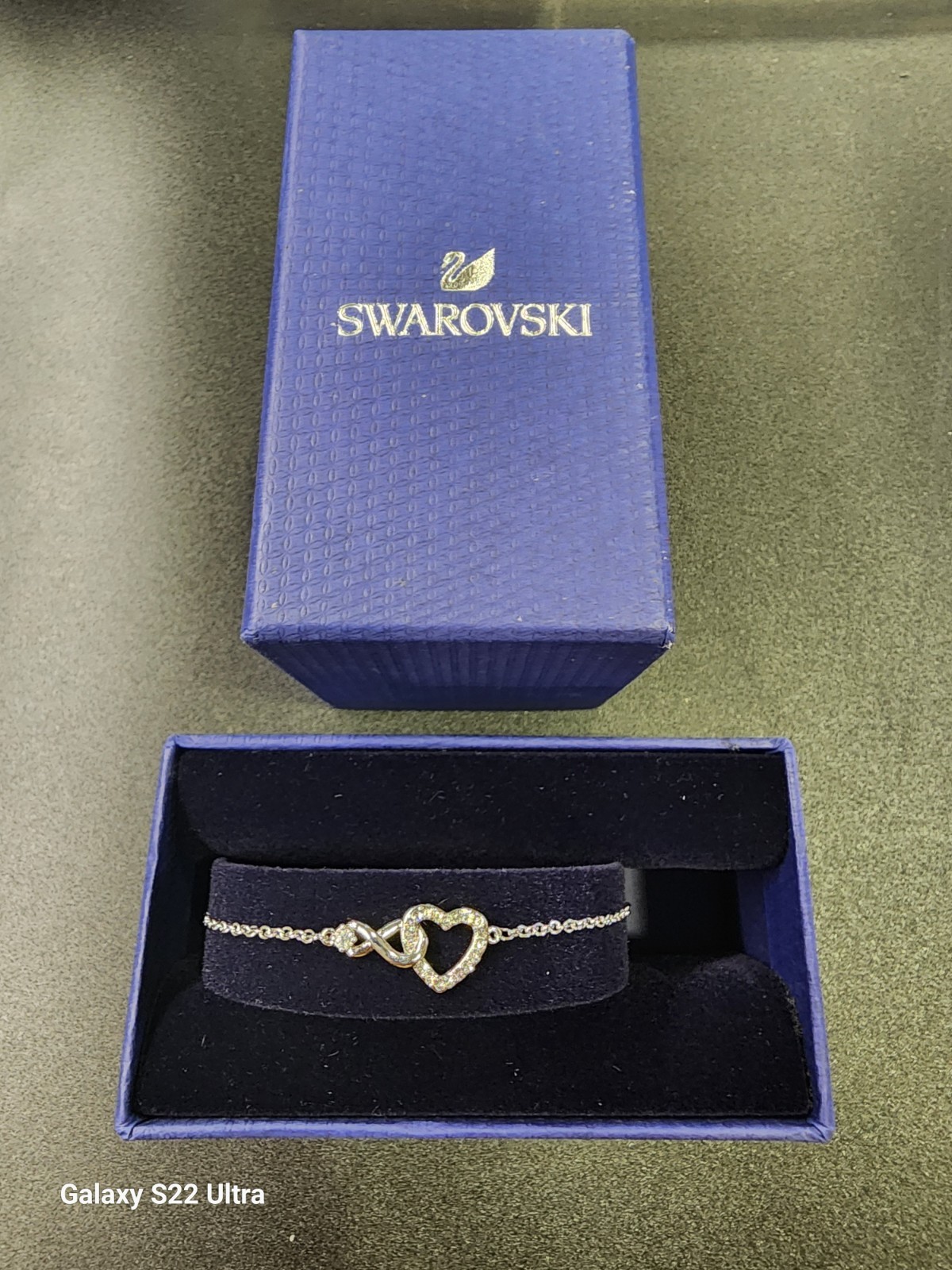 Swarovski Hyperbola Bracelet Infinity and Heart, White, Rhodium Plated 5524421
