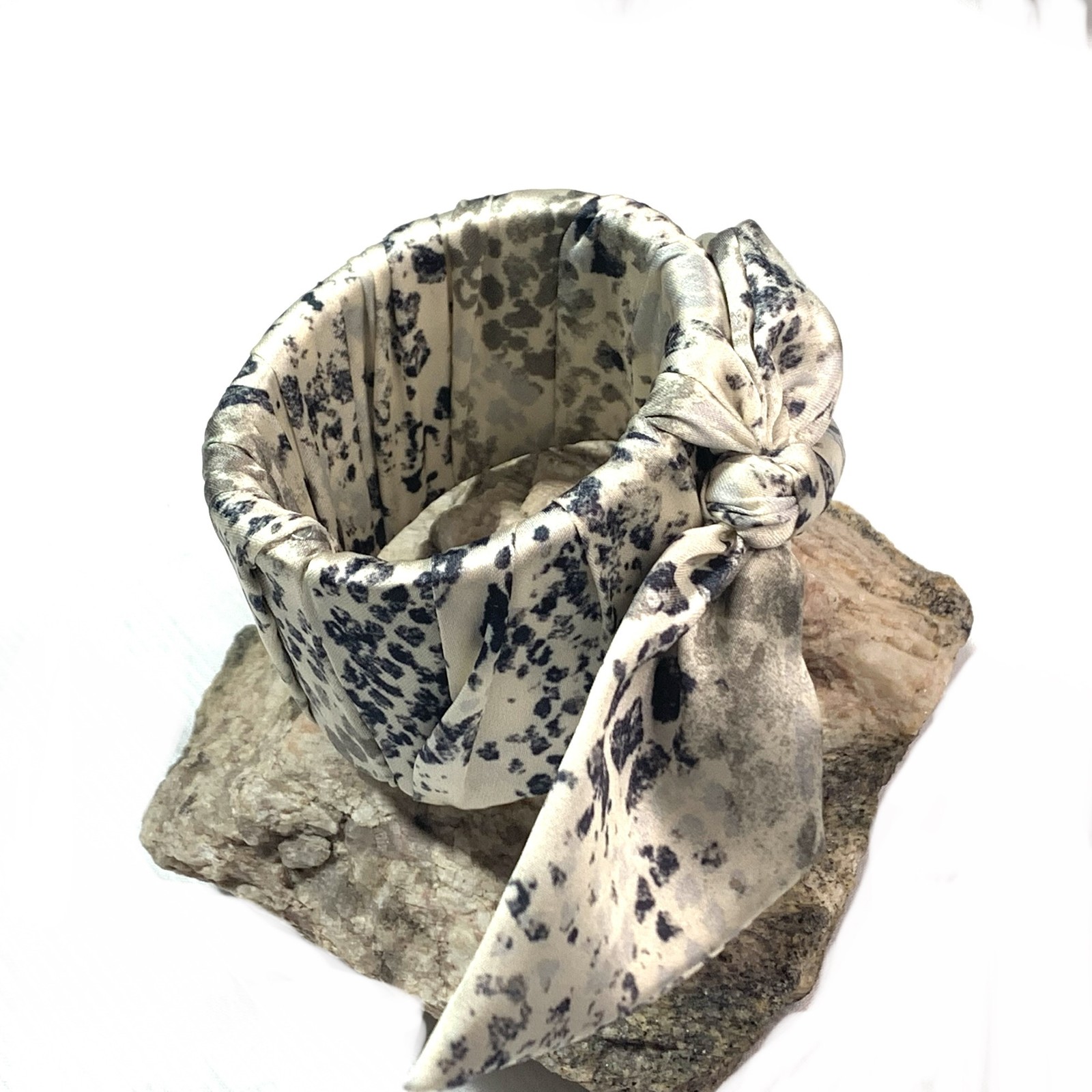 Chicos Glamorous Wide Bangle Bracelet Bold Snake Print Black White Gray Silky
