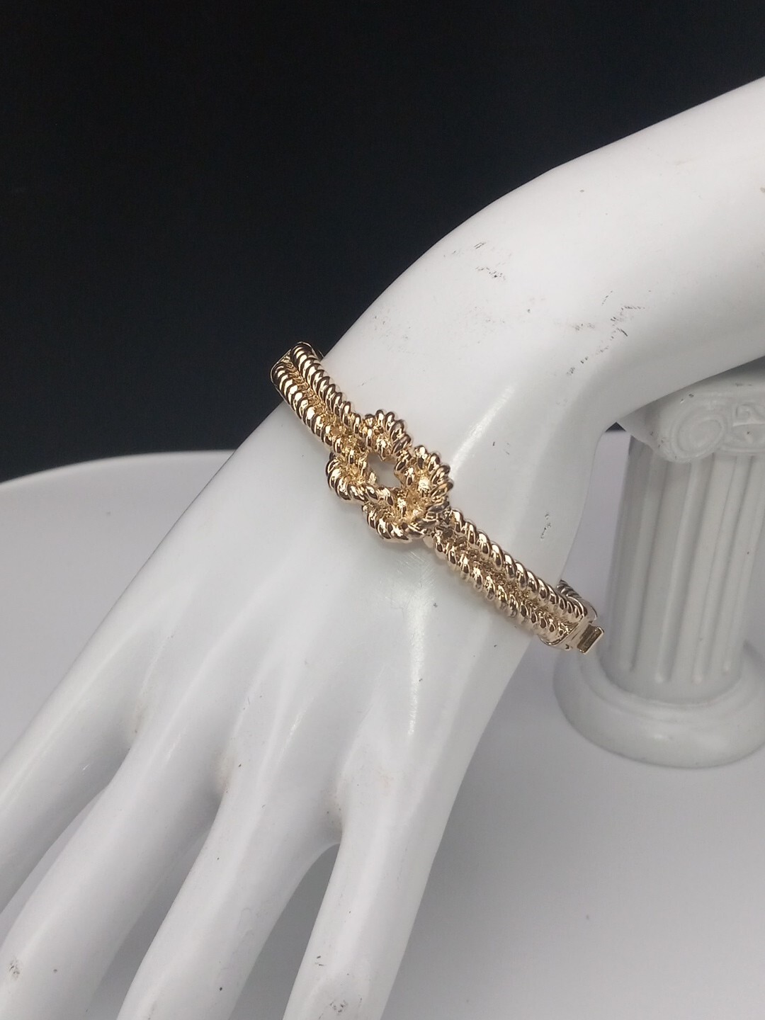 Gold Tone Love Knot Textured Twisted Design Size 7 Push Lock Bracelet