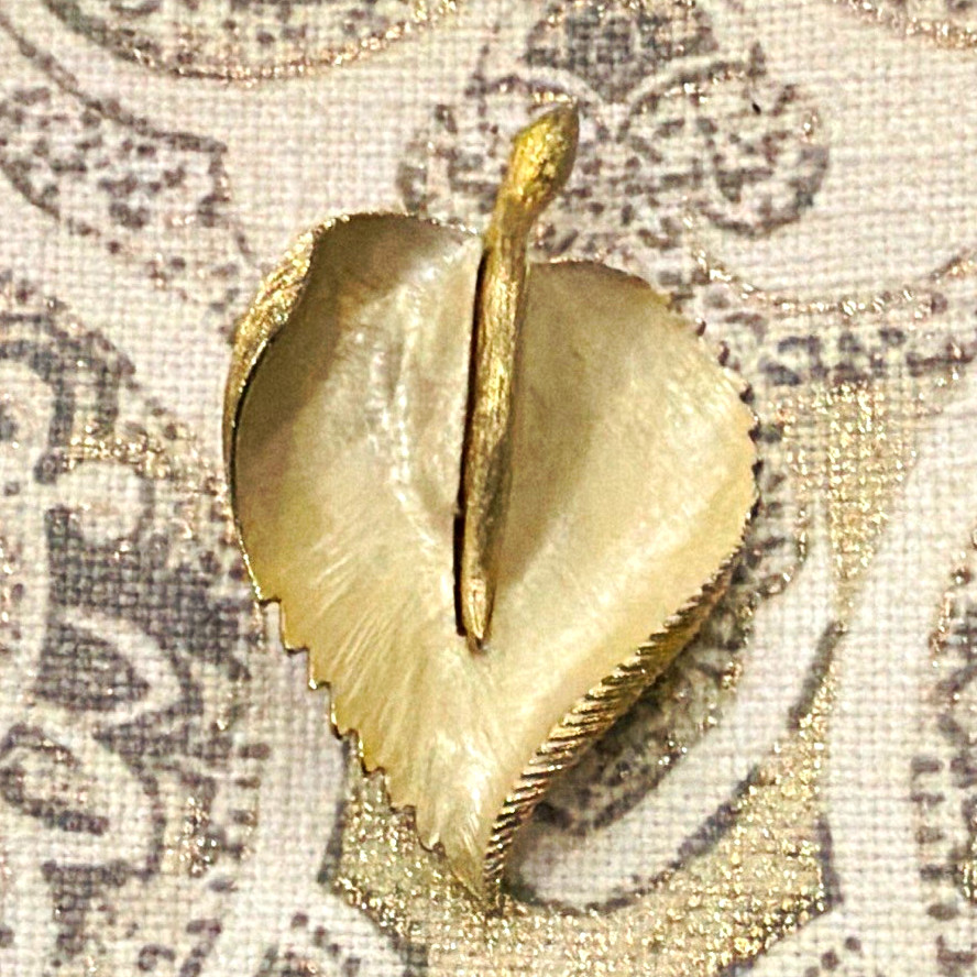 Gold Tone Metal Textured Leaf Brooch Pin, 1 Clear Round Bezel Set Stone