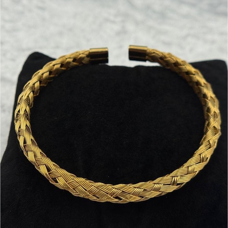 Gold Tone Woven Braided Stackable Bracelet Size 7 Open Cuff Modern Chic
