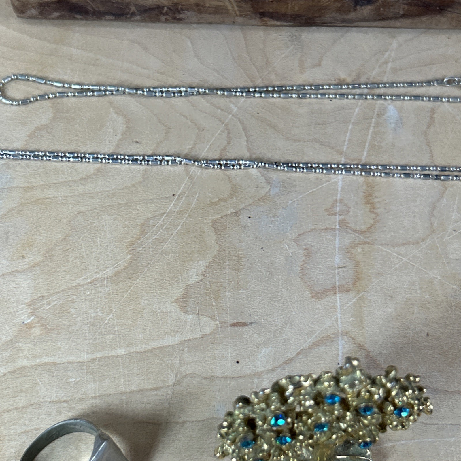 6Pcs Random Jewelry Lot Rings Necklace & Chain Mixed Lot