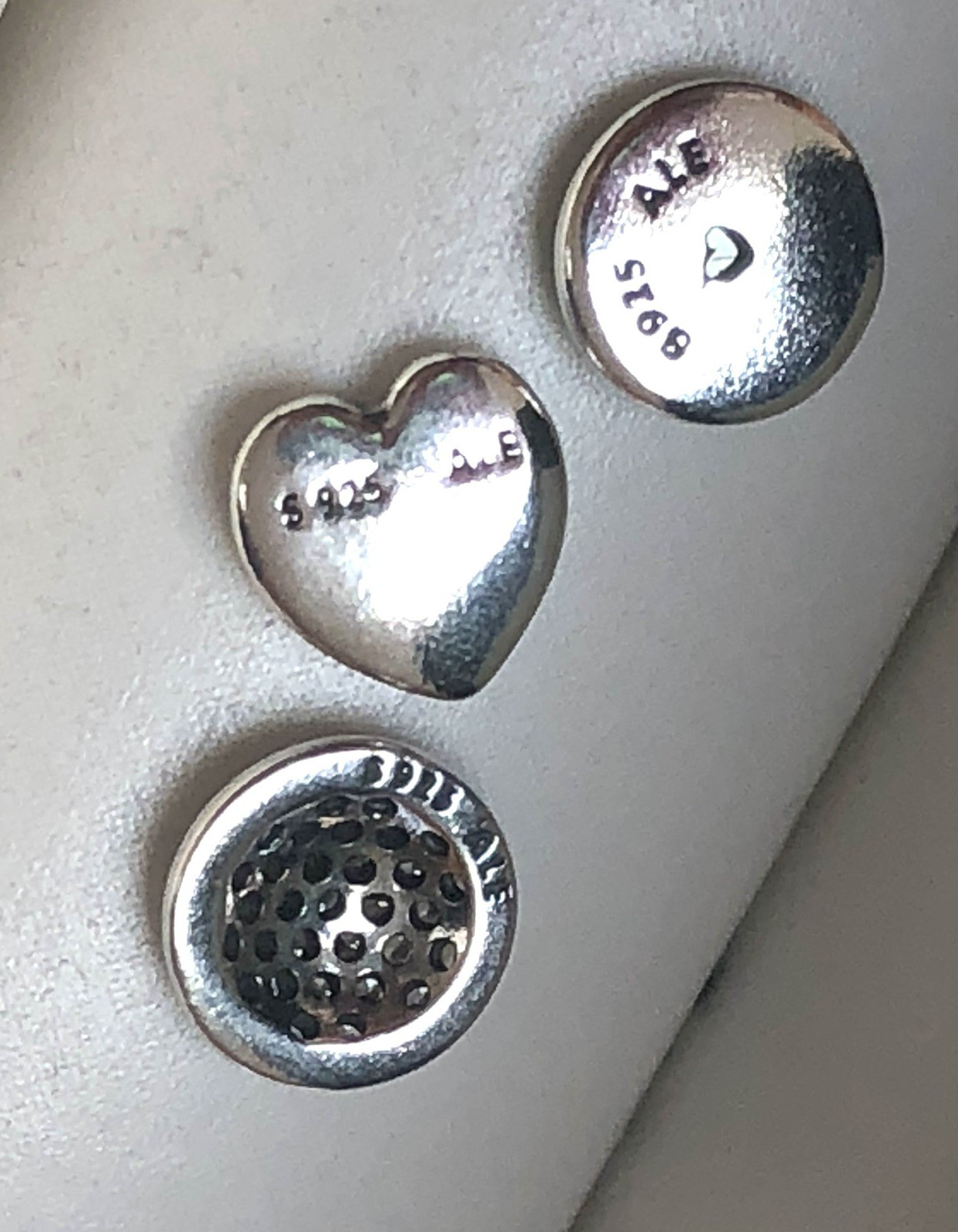 Authentic PANDORA Crystal Glass Locket, 3 Charms & 23.6″ Adjustable Necklace
