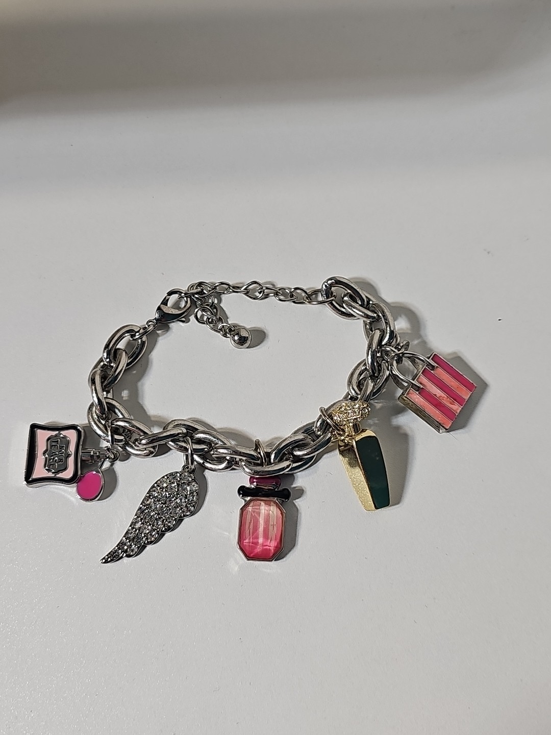 VICTORIA’S SECRET CHARM BRACELET ANGEL WING-PERFUME BOTTLES-SHOPPING BAG NIB