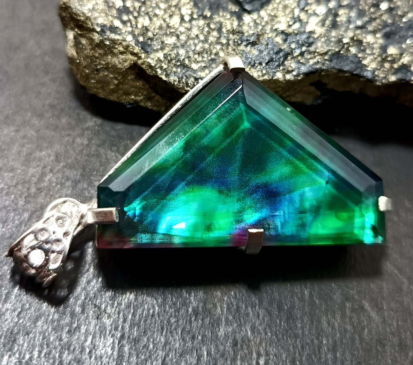 75.45 Ct Natural Ammolite 925 Solid Silver Rainbow PENDANT Certified Gemstone