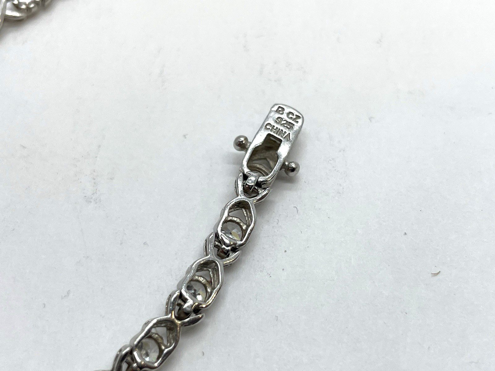 925 Sterling Silver XOXO Cubic Zirconia Tennis Bracelet 7″ inches 7.8 grams