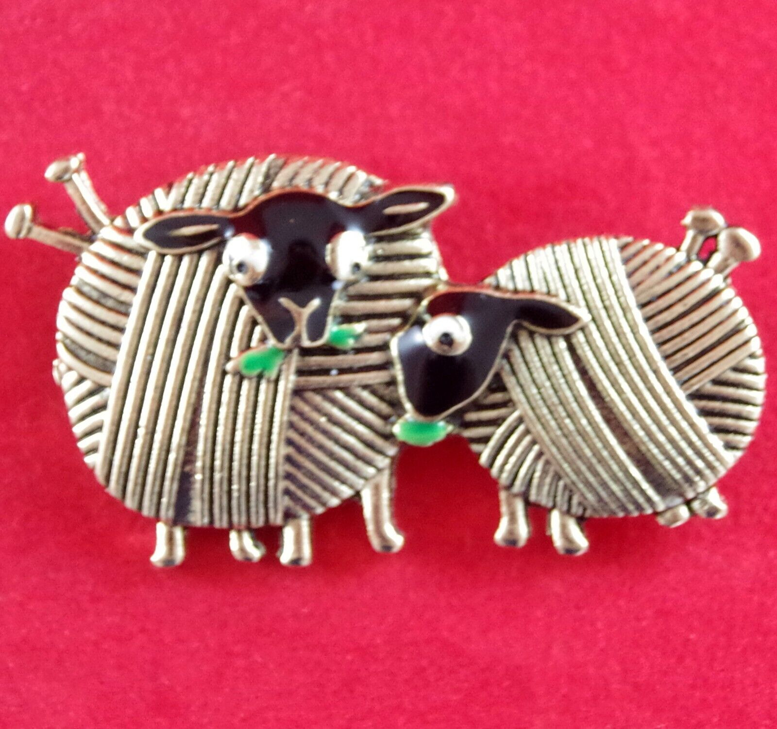 Cute! NWOT SHEEP KNITTING NEEDLES BALLS OF YARN 4 BODIES FIBER ARTIST BROOCH PIN