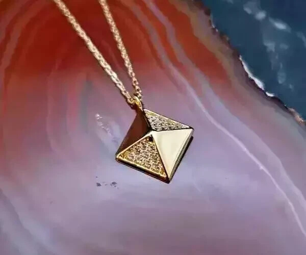 14K Yellow Gold Plated Women’s Lovely Pendant 2.11 Ct Round Simulated Diamond
