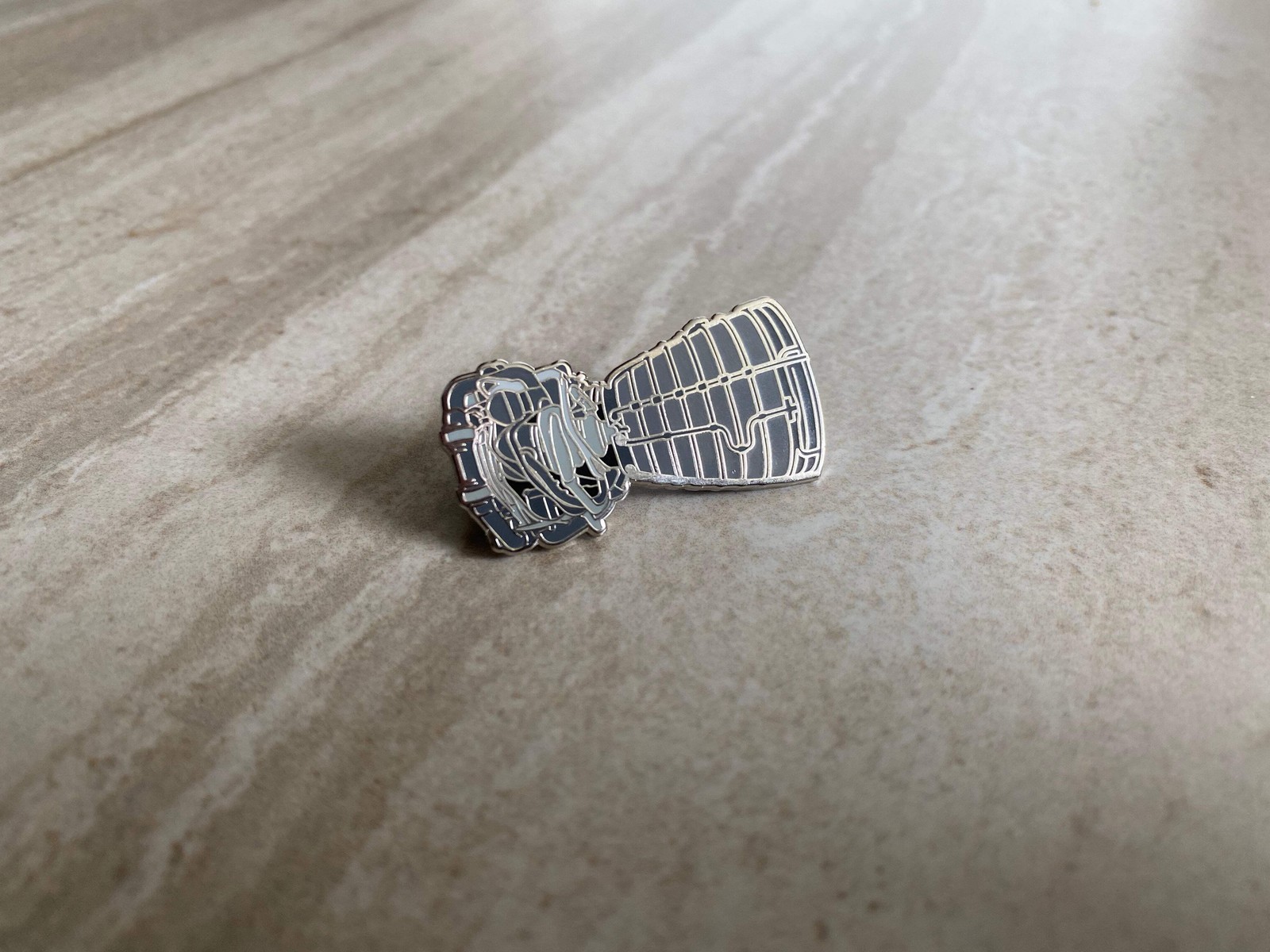 Space Shuttle Rocket Engine Enamel Pin Metal Fashion Science Lapel Accessory