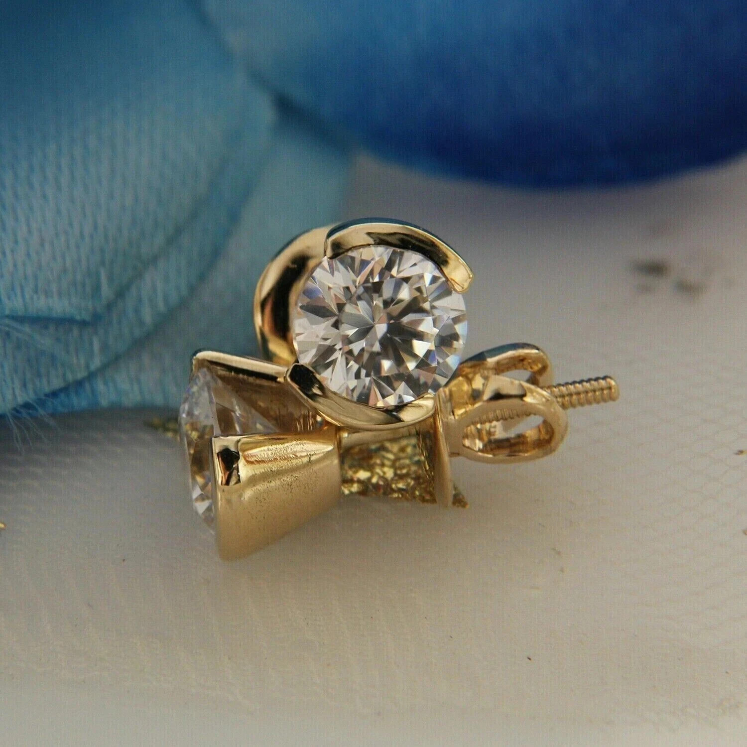 14K Yellow Gold Plated 2Ct Round Cut Simulated Diamond Solitaire Stud Earrings