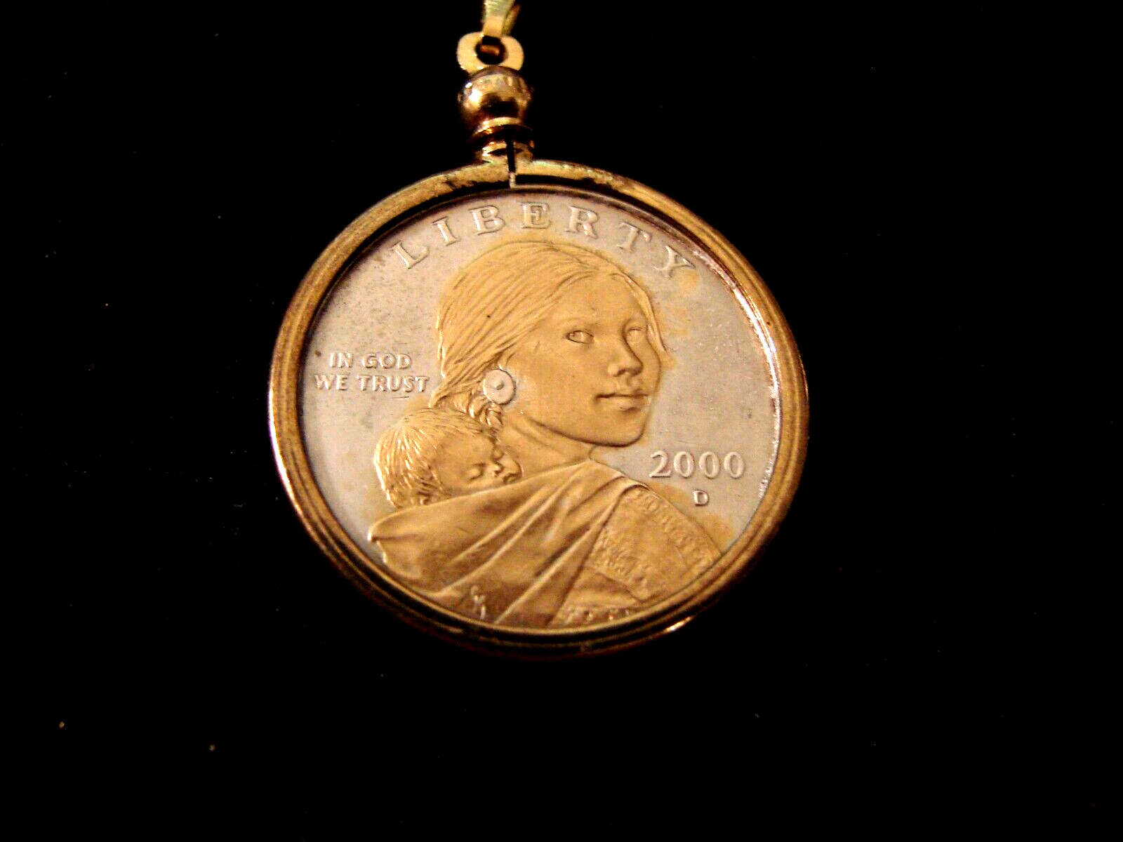 SAGAGAWEA COMMEMORATIVE DOLLAR GOLD & SILVER DOLLAR 18″ NECKLACE JEWELRY