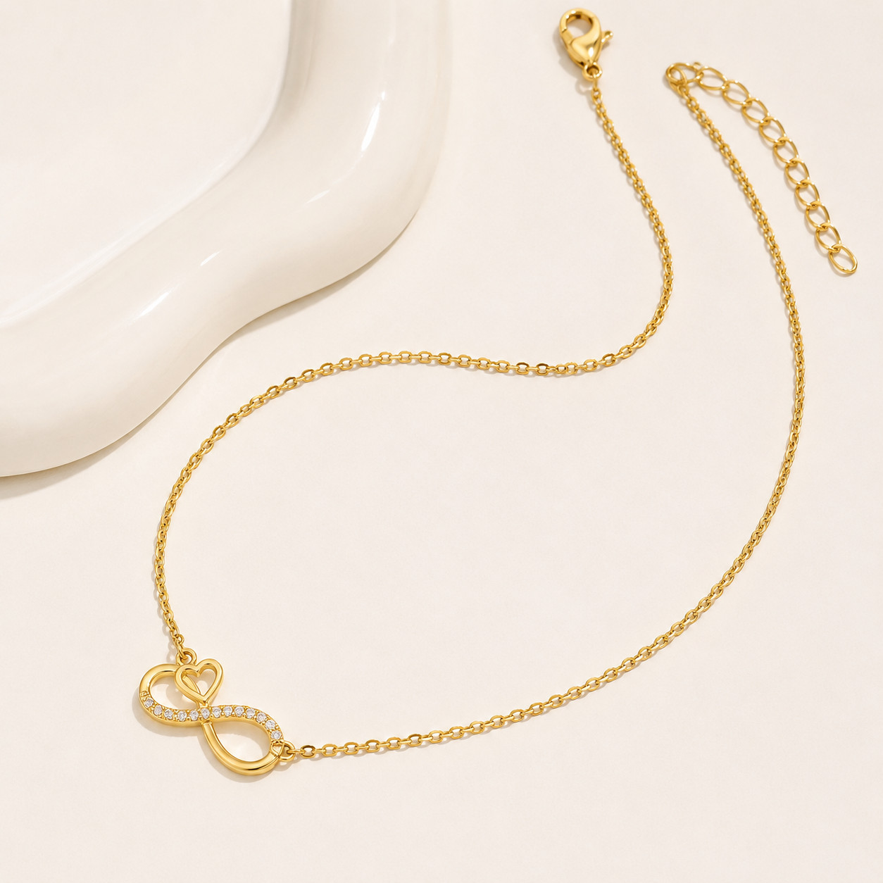 Minimalist Infinity Heart Necklace For Women Shiny Zircon Inlaid Pendant Choker