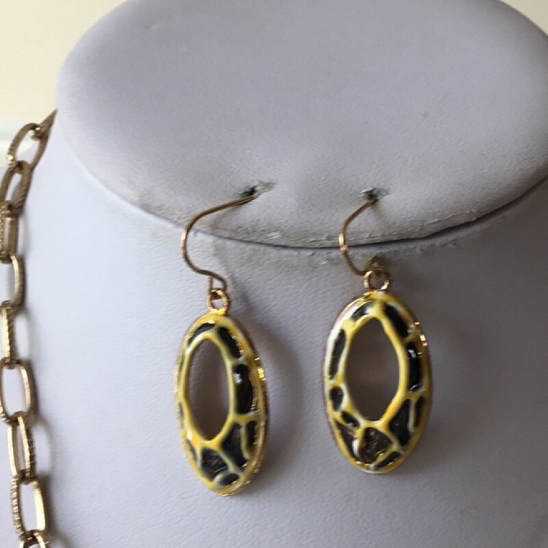 Black and yellow epoxy coating long pendant necklace earring set