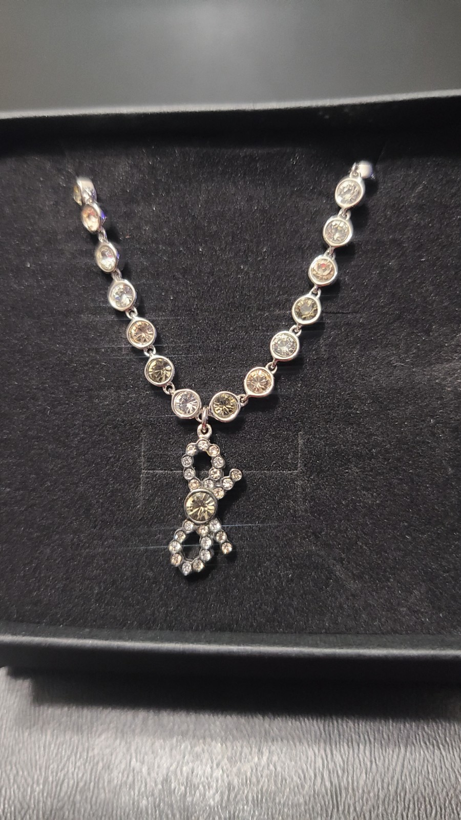 Brand New Authentic Coach Bow Silver Bracelet – NEW, NWT