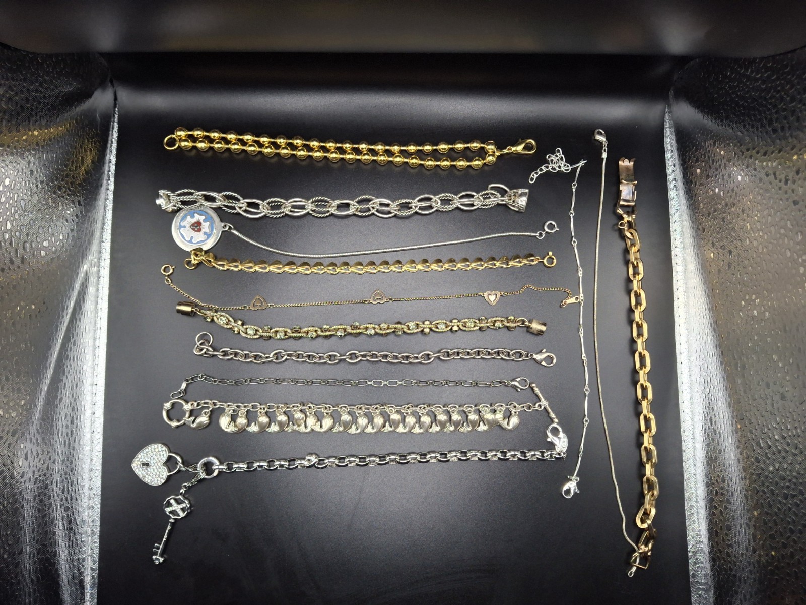 LOT OF 13 SILVER & GOLD TONE BRACELETS, VINTAGE-NOW 7 To 8.5″ Length